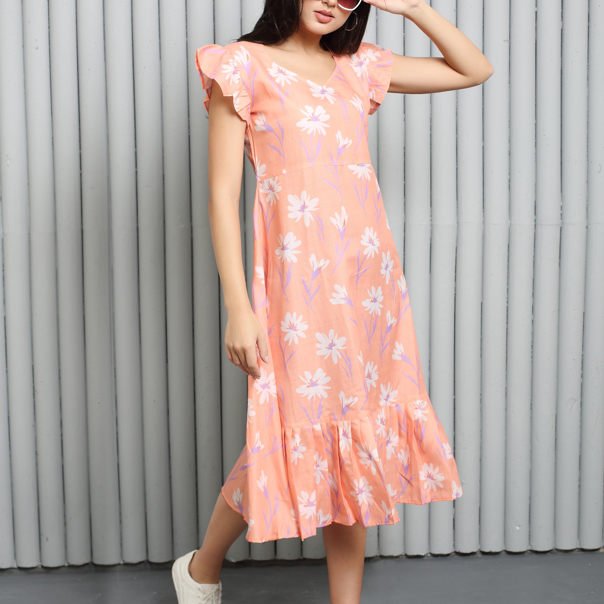 Daisy Delight Midi Dress