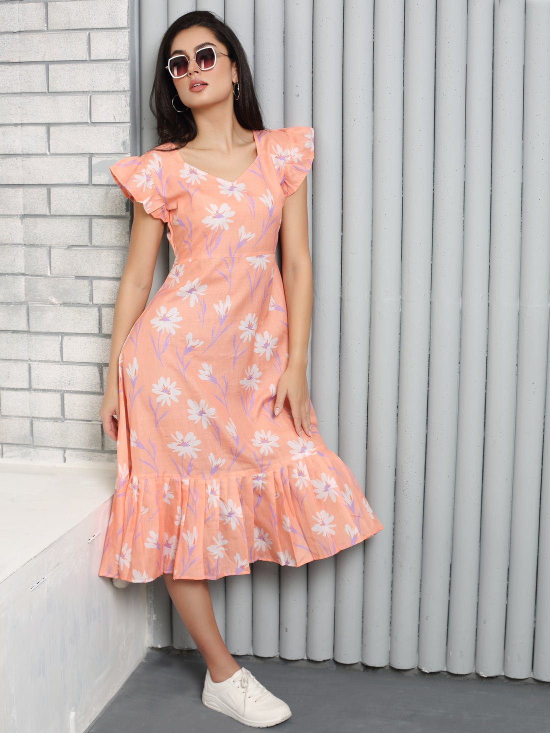 Daisy Delight Midi Dress